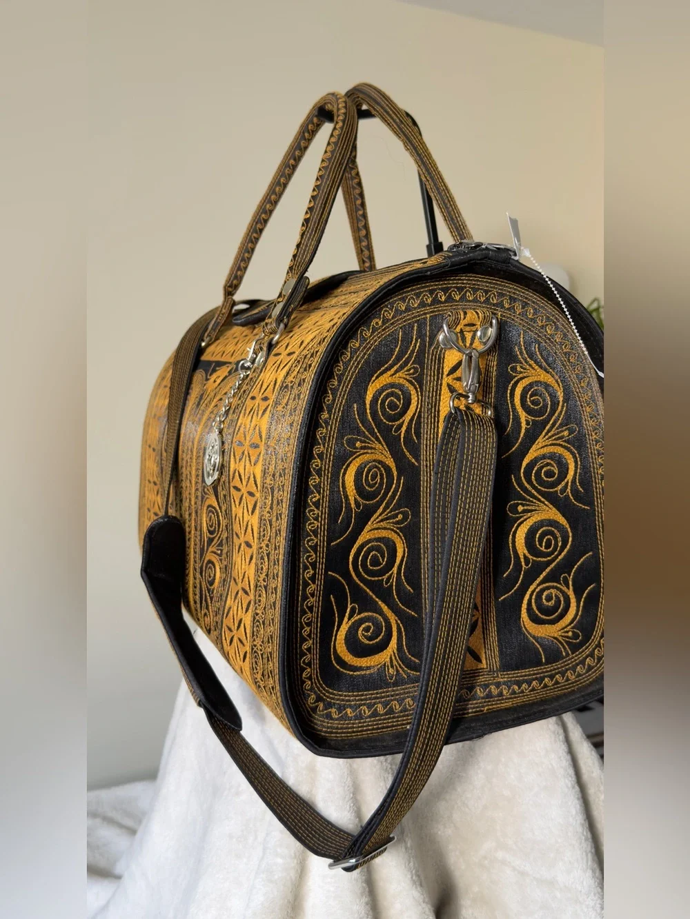New BANDA BAGS Kayu Weekender Bag Embroidered Large Duffle Carry On Travel NWOT